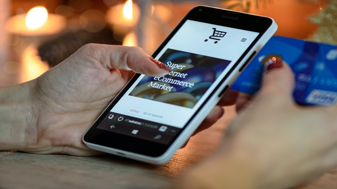 The Future of E-Commerce: Trends and Predictions